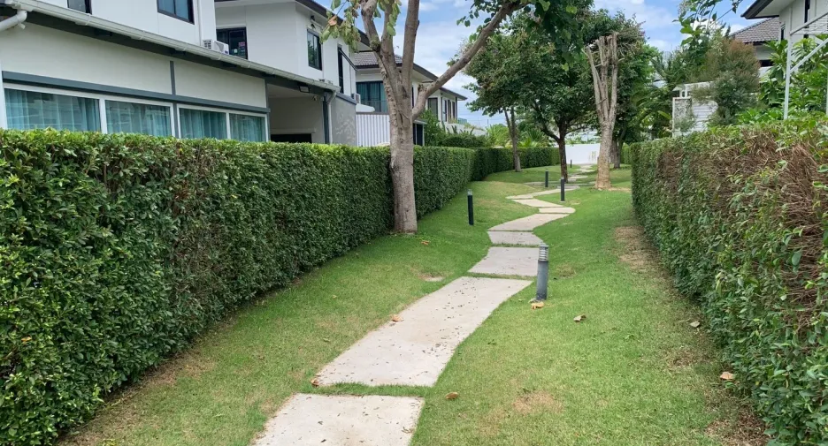 Casa en venta de 4 habitaciones en San Kamphaeng, Chiang Mai