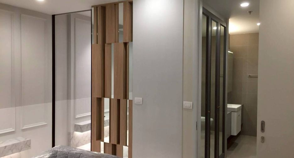 Wohnung zur Miete mit 1 Zimmer in Pathum Wan, Bangkok