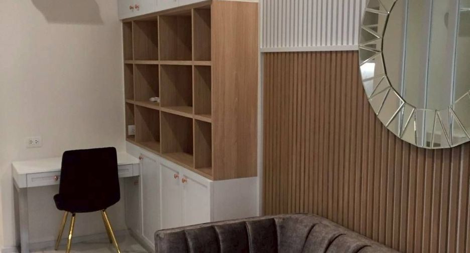 Wohnung zur Miete mit 1 Zimmer in Pathum Wan, Bangkok