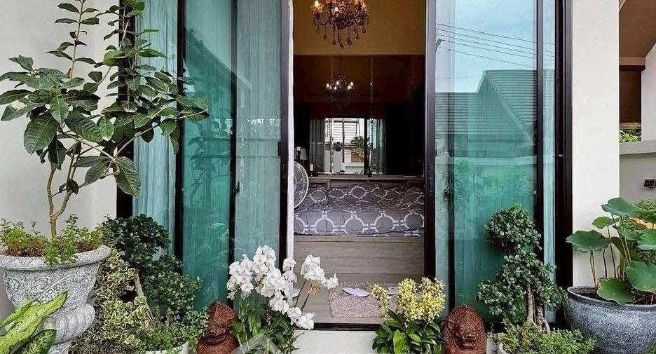 Villa zur Miete und zum Kauf mit 2 Zimmer in Huay Yai, Pattaya