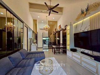 Villa zur Miete und zum Kauf mit 2 Zimmer in Bang Lamung, Chonburi