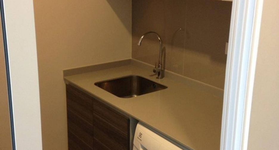 For sale 1 bed condo in Huai Khwang, Bangkok