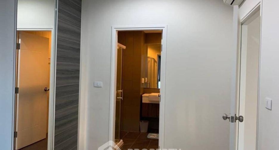 For sale 1 bed condo in Huai Khwang, Bangkok