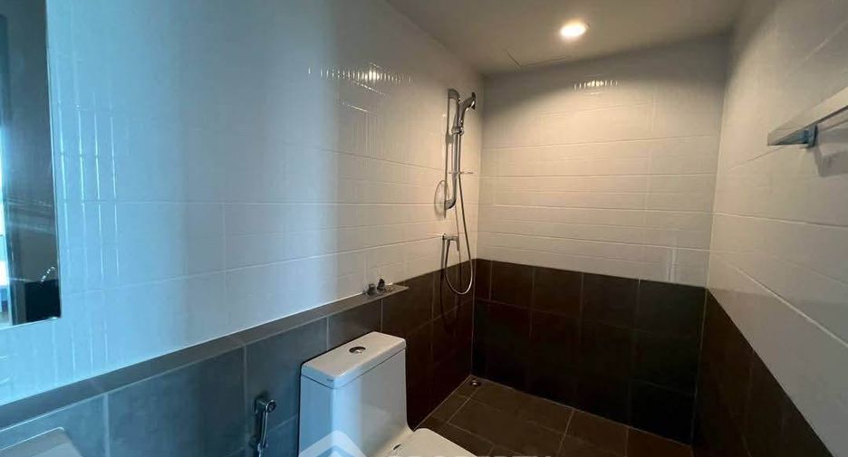 Condo en venta de 2 habitaciones en Huai Khwang, Bangkok