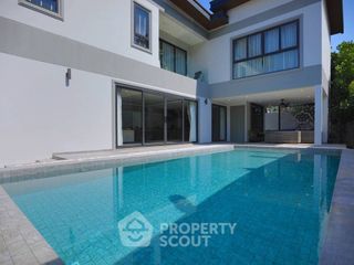 For sale 5 ベッドルーム villa in Bang Lamung, Chonburi