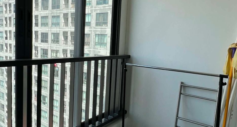 Condo en alquiler de 1 habitaciones en Thon Buri, Bangkok