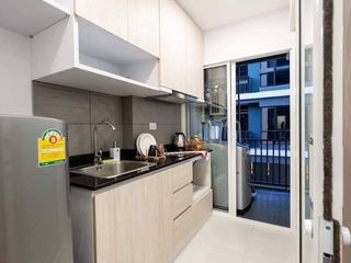 Condo en alquiler de 1 habitaciones en Phra Khanong, Bangkok