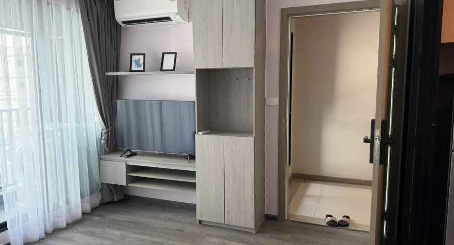 ขาย และ ให้เช่า 2 ห้องนอน คอนโด 
