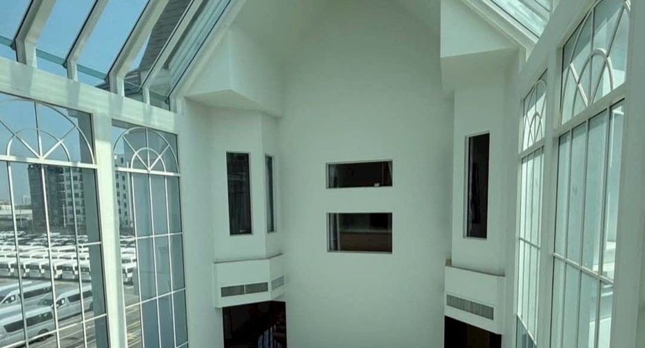 À vendre et à louer 4 chambres maison à Mueang Samut Prakan, Samut Prakan