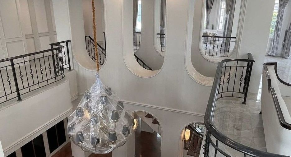 À vendre et à louer 4 chambres maison à Mueang Samut Prakan, Samut Prakan