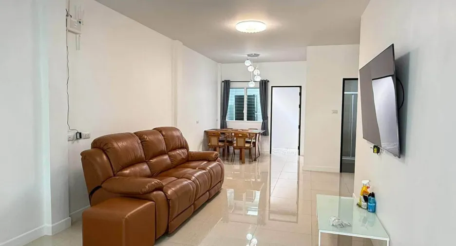Haus zur Miete mit 3 Zimmer in Mueang Phuket, Phuket