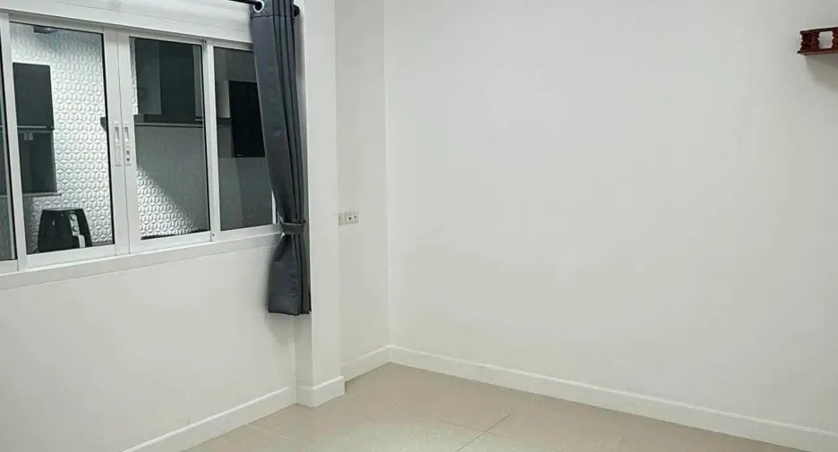 Haus zur Miete mit 3 Zimmer in Mueang Phuket, Phuket