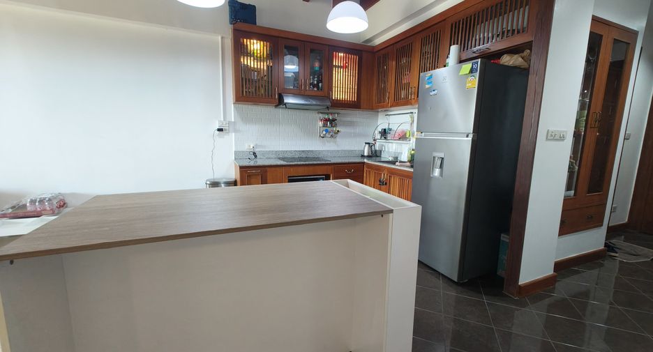 For sale 3 bedrooms condo 