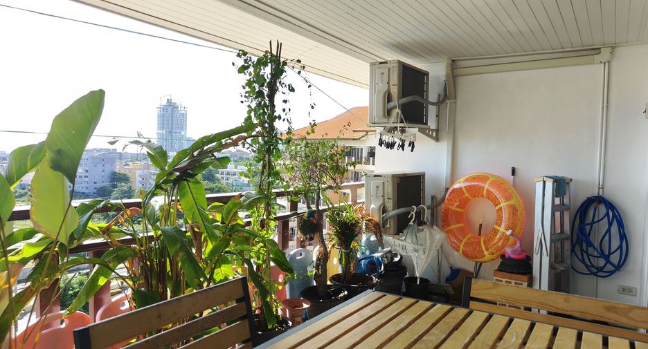 For sale 3 bedrooms condo 
