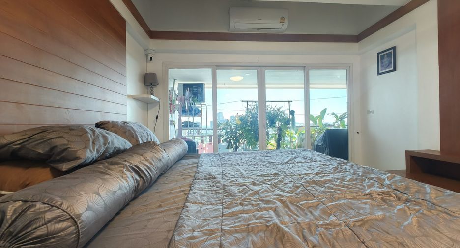 For sale 3 bedrooms condo 