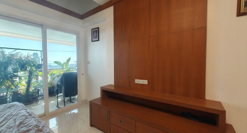 For sale 3 bedrooms condo 