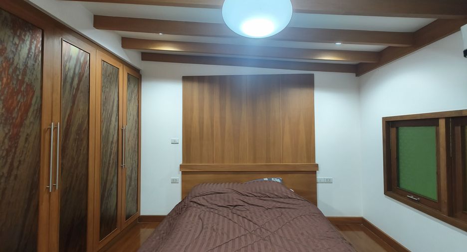 For sale 3 bedrooms condo 