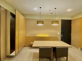 Condo en alquiler de 3 habitaciones en Khlong Toei, Bangkok
