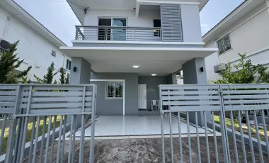 Haus zur Miete mit 3 Zimmer in Bang Lamung, Chonburi