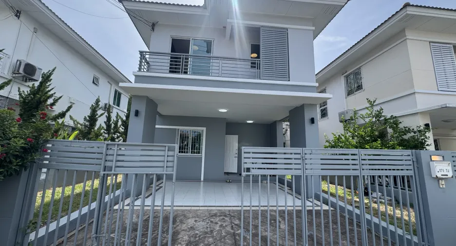 For rent 3 bedrooms house in Bang Lamung, Chonburi