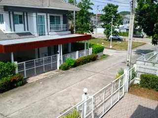 À louer 3 chambres maison à East Pattaya, Pattaya