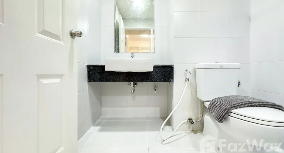 Condo en venta de 1 habitaciones en Huai Khwang, Bangkok