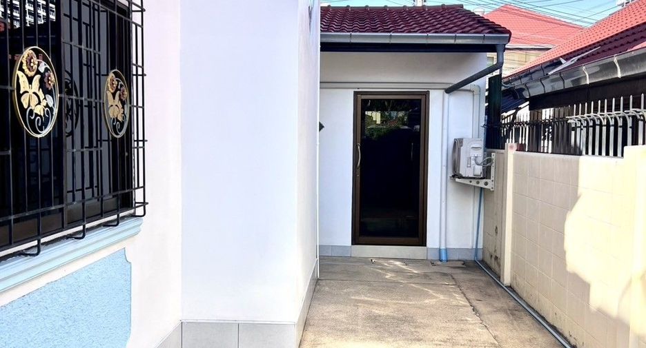 À louer 4 chambres villa à Bang Lamung, Chonburi