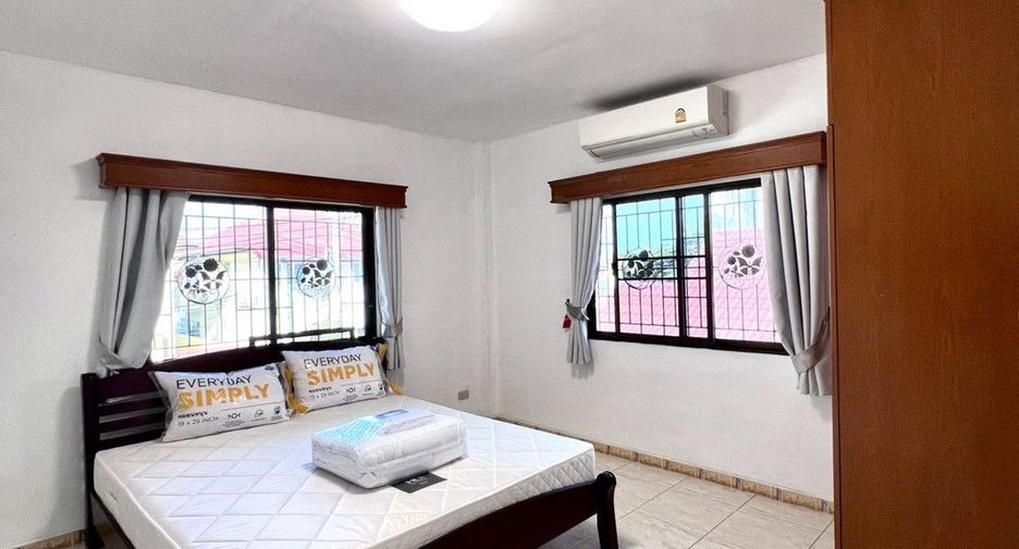 À louer 4 chambres villa à Bang Lamung, Chonburi