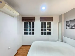 For sale 1 Beds condo in Krathum Baen, Samut Sakhon