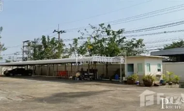Haus zum Kauf mit Studio in Krathum Baen, Samut Sakhon