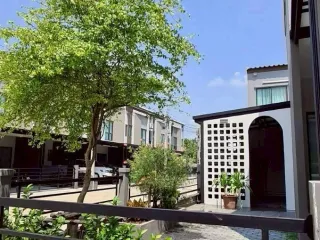 For rent 3 bedrooms townhouse in Bang Kruai, Nonthaburi
