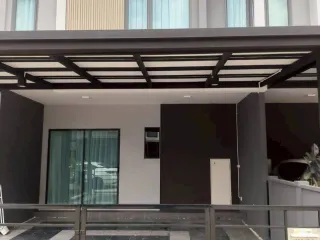 For rent 3 bedrooms townhouse in Bang Kruai, Nonthaburi