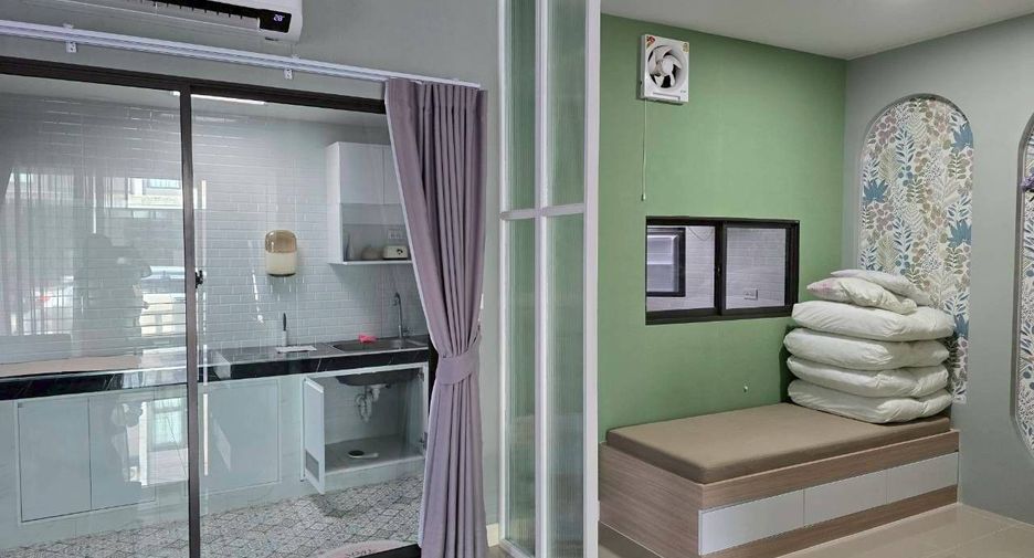 For rent 3 bedrooms townhouse in Bang Kruai, Nonthaburi