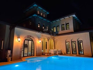 À louer 4 chambres maison à Huay Yai, Pattaya