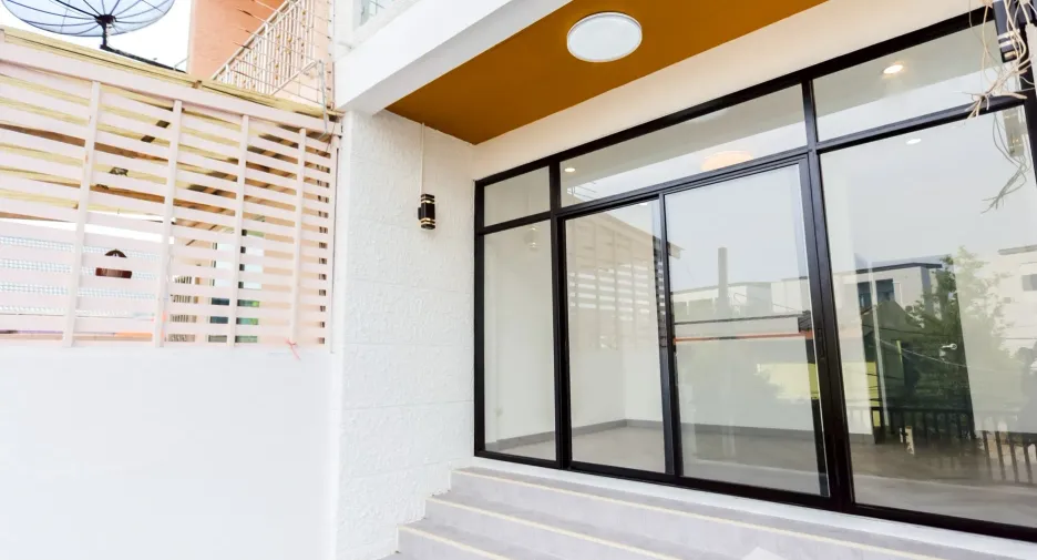 Casa adosada en venta de 4 habitaciones en Wang Thonglang, Bangkok