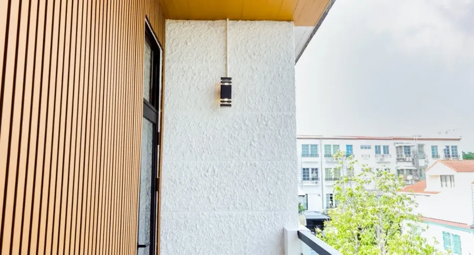 Casa adosada en venta de 4 habitaciones en Wang Thonglang, Bangkok