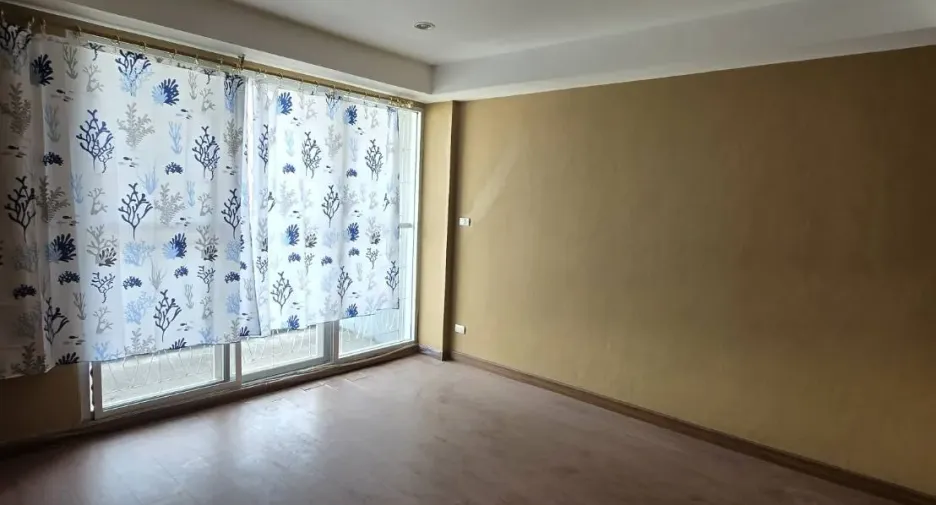 Casa adosada en venta de 4 habitaciones en Wang Thonglang, Bangkok