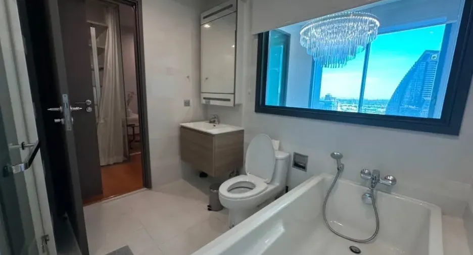For sale and for rent 2 bedrooms condo in Khlong Toei, Bangkok