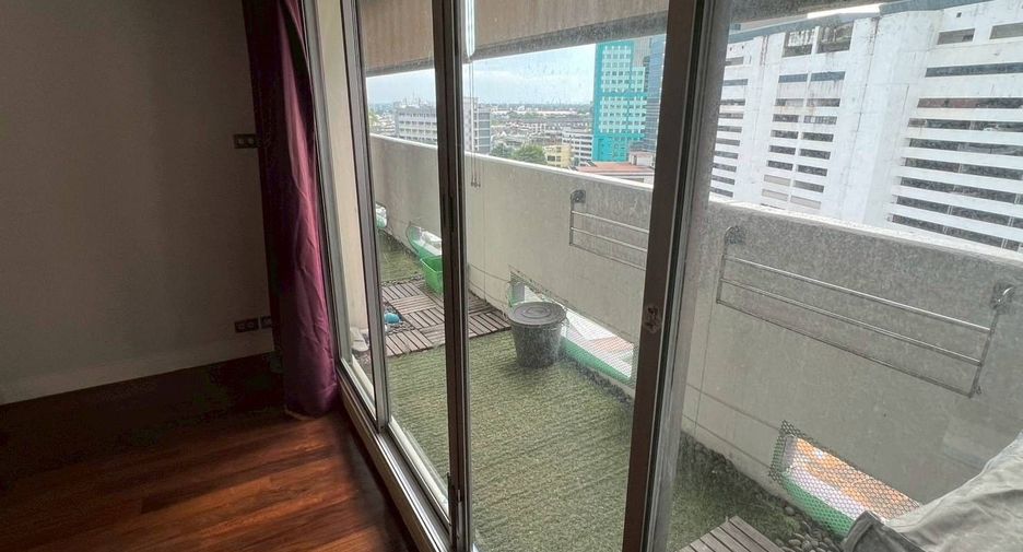 À vendre 2 chambres condo à Khlong Toei, Bangkok