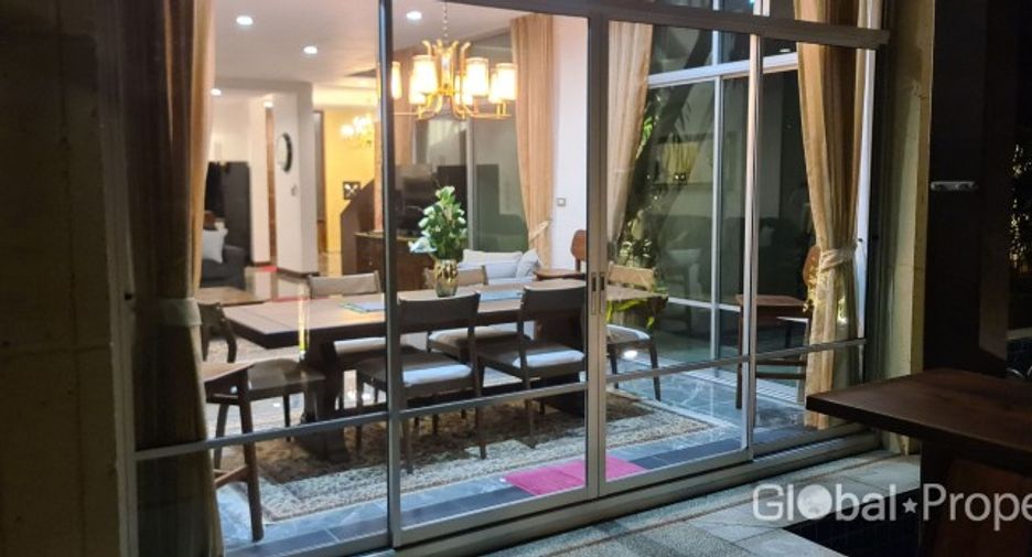 À vendre 4 chambres maison à Jomtien, Pattaya