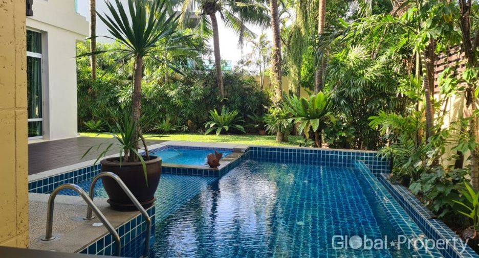 À vendre 4 chambres maison à Jomtien, Pattaya