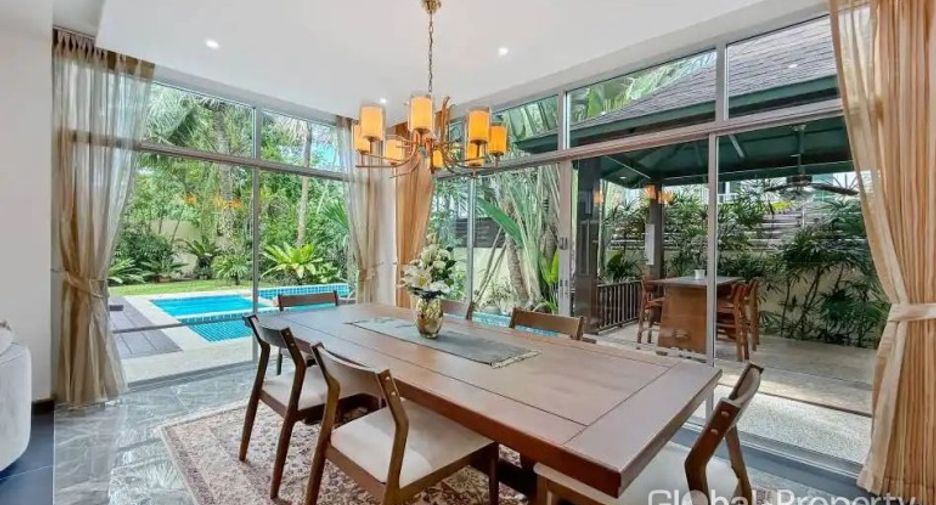 À vendre 4 chambres maison à Jomtien, Pattaya