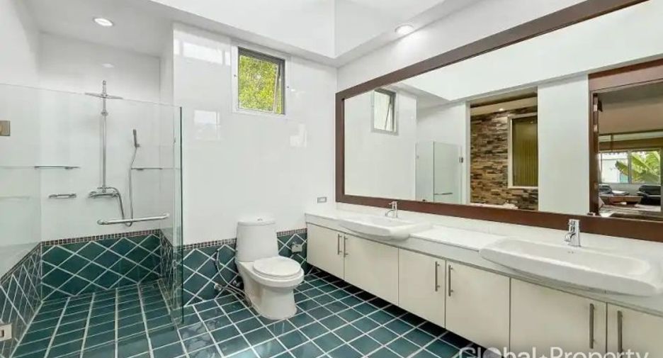 À vendre 4 chambres maison à Jomtien, Pattaya