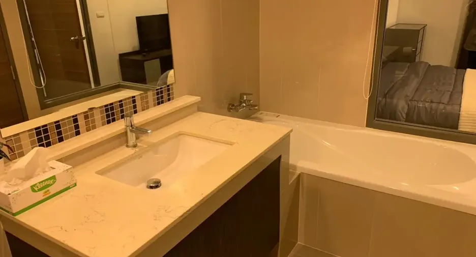 Wohnung zur Miete mit 2 Zimmer in Watthana, Bangkok