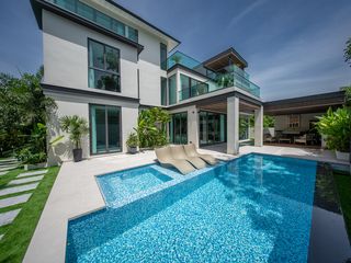 Villa en venta de 6 habitaciones en Jomtien, Pattaya