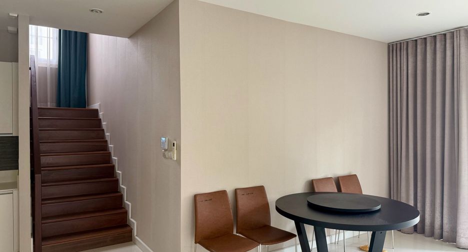 Casa en alquiler de 4 habitaciones en Prawet, Bangkok