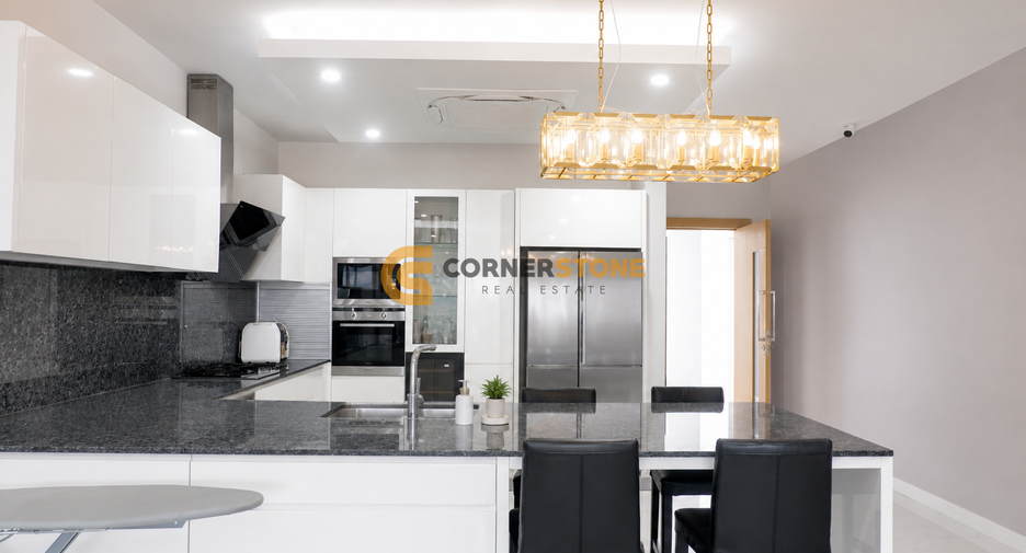 For sale 4 bedrooms house in Bang Lamung, Chonburi