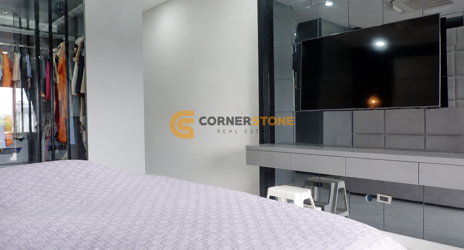 For sale 4 bedrooms house in Bang Lamung, Chonburi