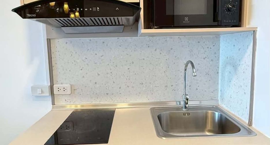 Condo en alquiler de 1 habitaciones en Phra Khanong, Bangkok