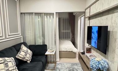 Condo en alquiler de 1 habitaciones en Phra Khanong, Bangkok